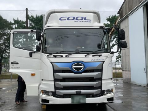 大型トラックモニター　九州日野自動車株式会社さん
